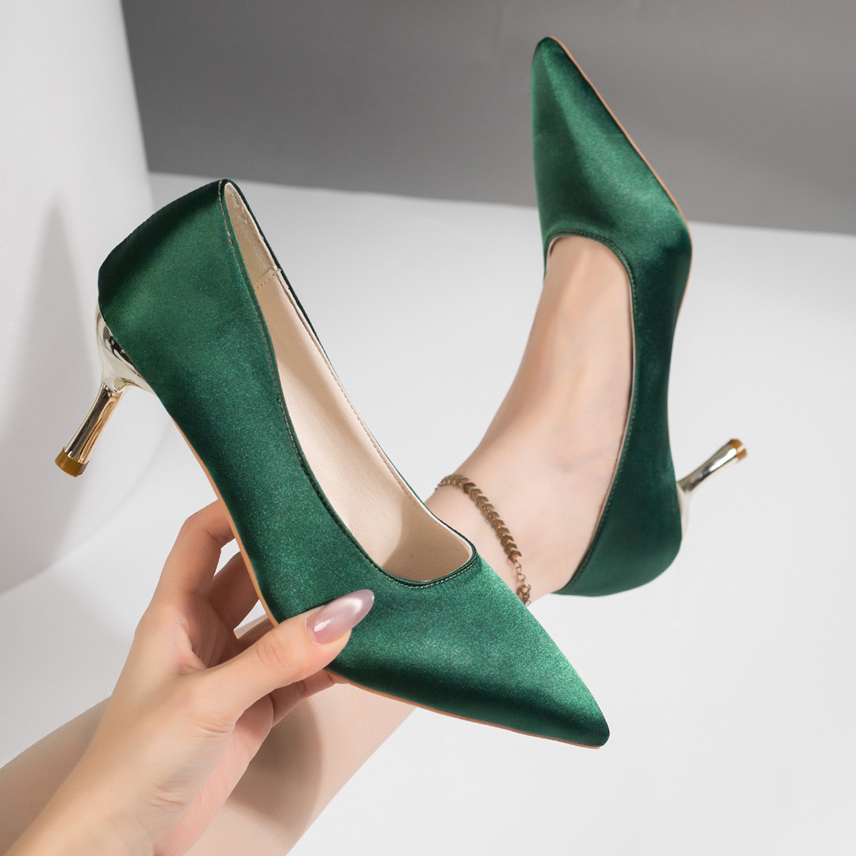 Court Heel Pointed - Women Green Satin Pumps Pointed Toe